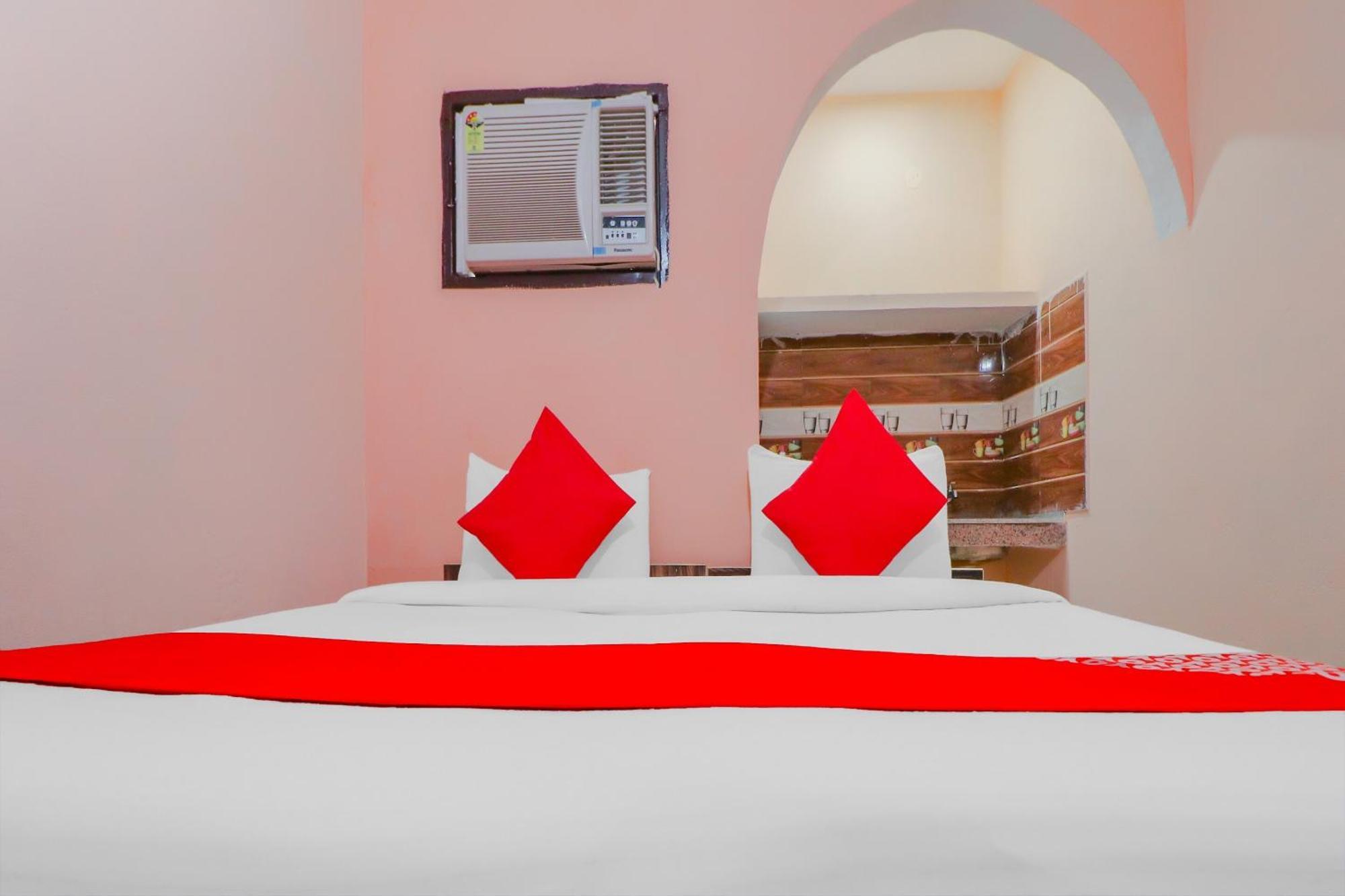 Hotel O Bhardwaj Guest House Garhi Harsaru 외부 사진