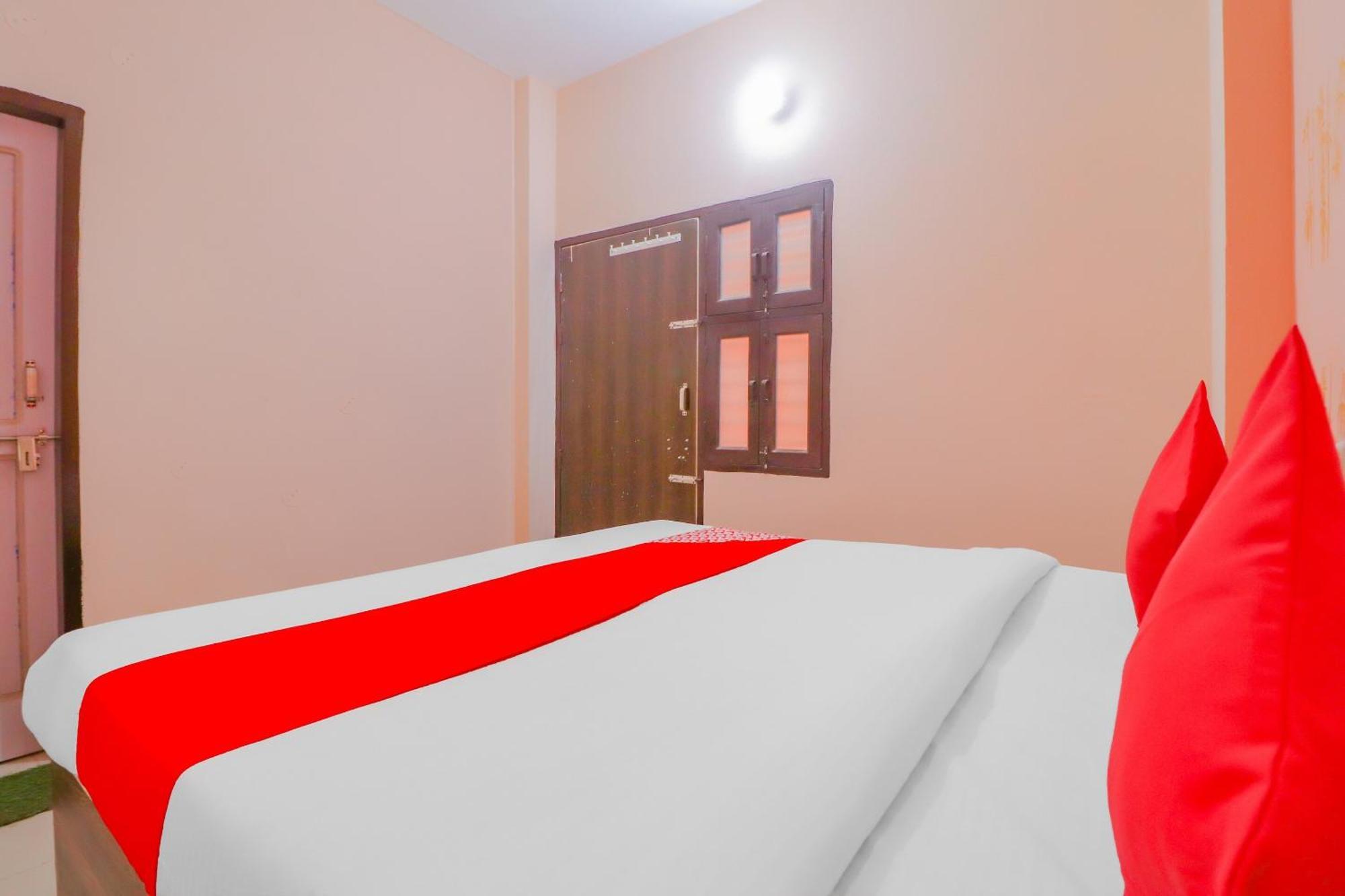 Hotel O Bhardwaj Guest House Garhi Harsaru 외부 사진
