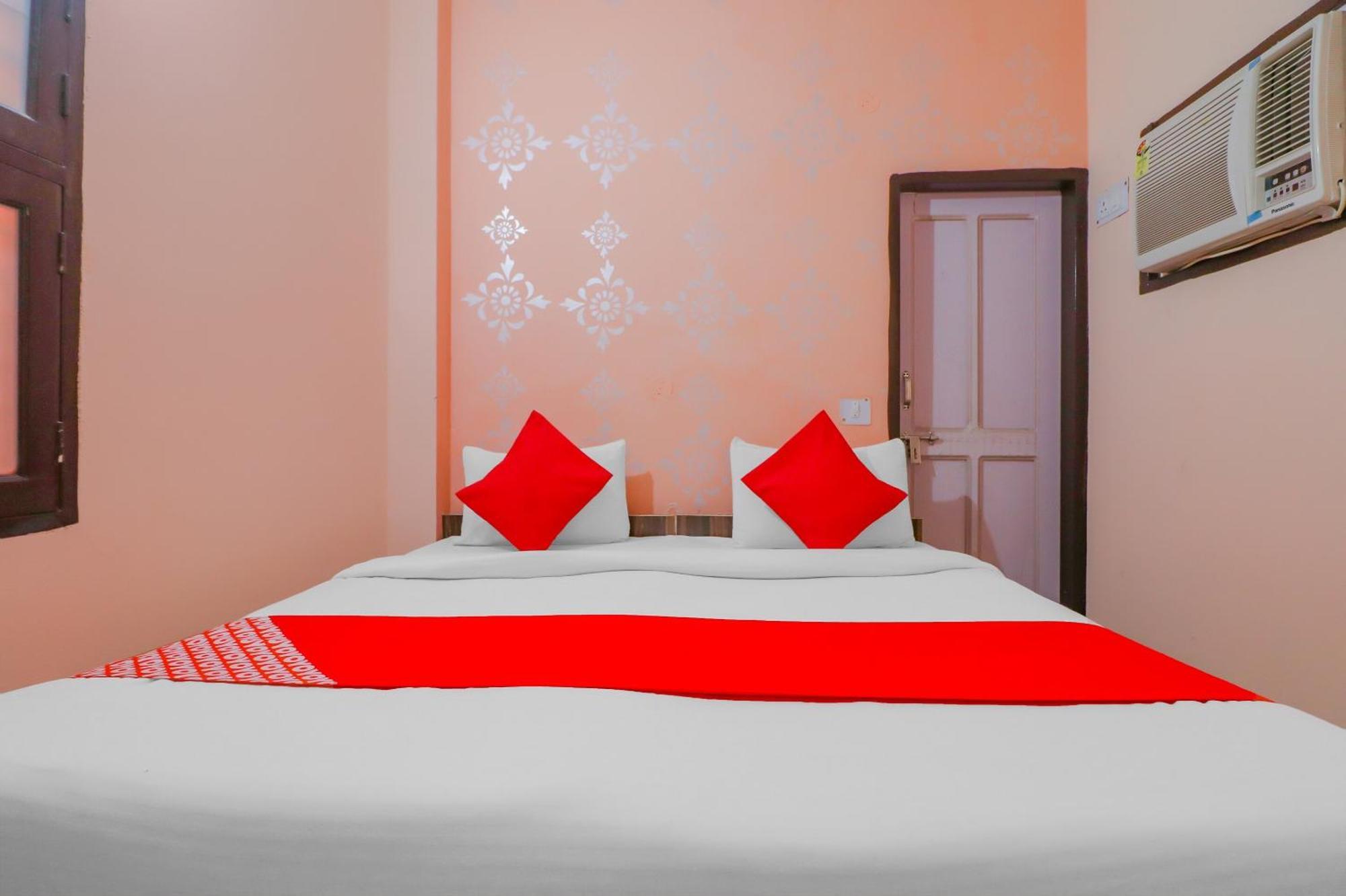 Hotel O Bhardwaj Guest House Garhi Harsaru 외부 사진